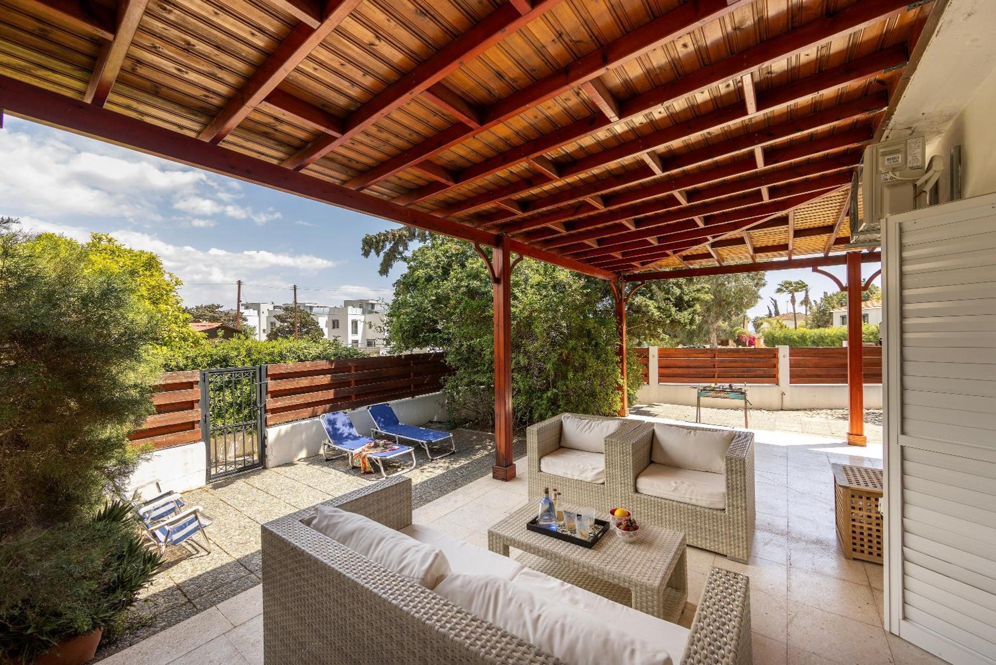 Larnaca Villa Marina Meneou ภายนอก รูปภาพ