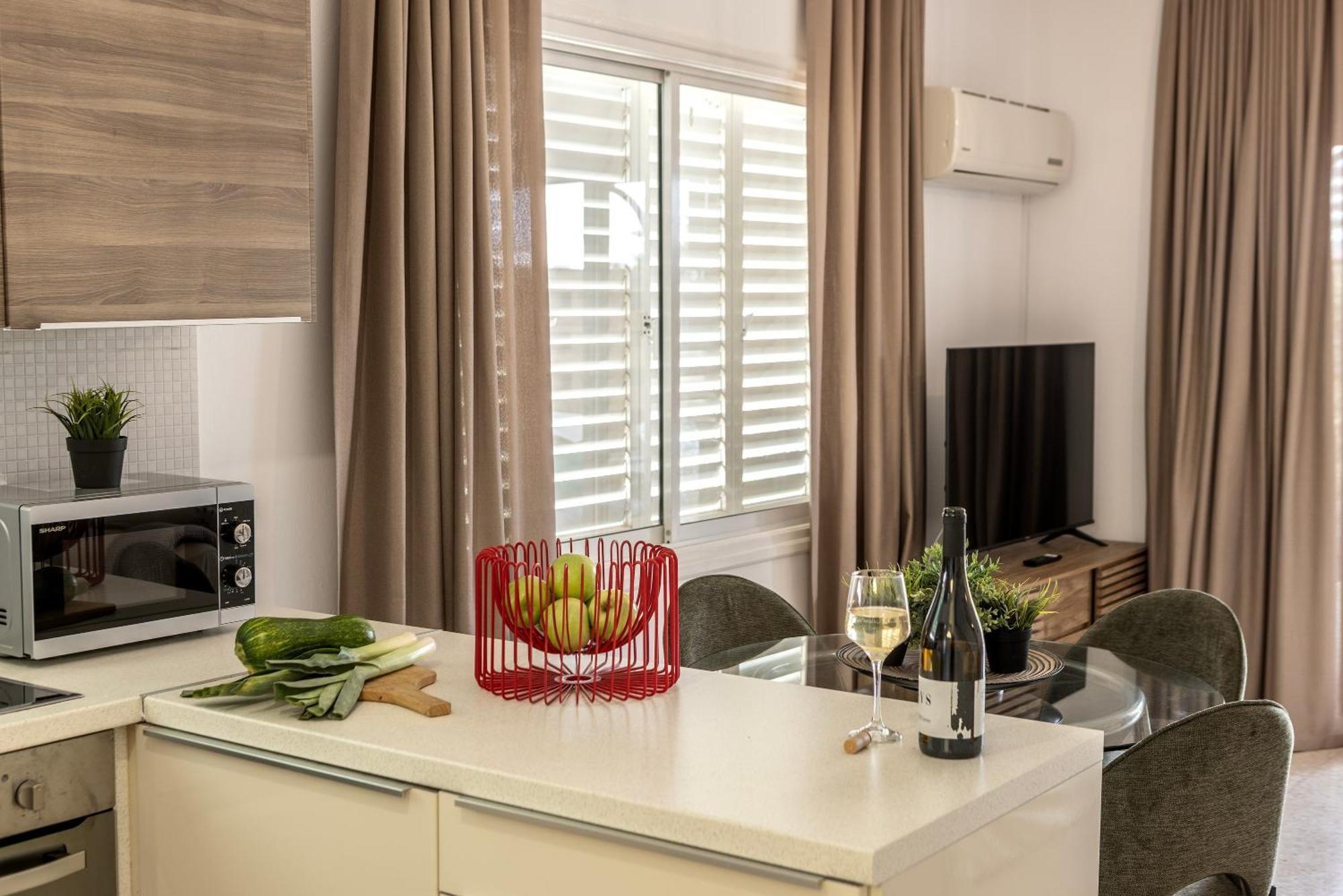 Larnaca Villa Marina Meneou ภายนอก รูปภาพ