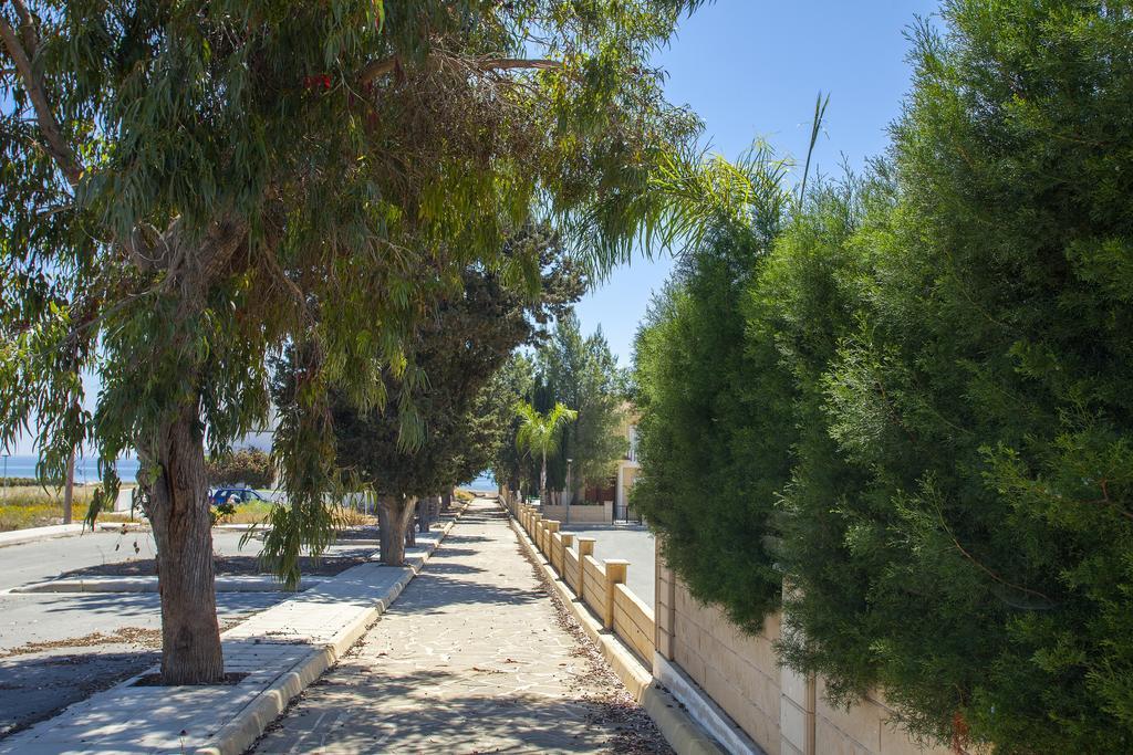 Larnaca Villa Marina Meneou ภายนอก รูปภาพ