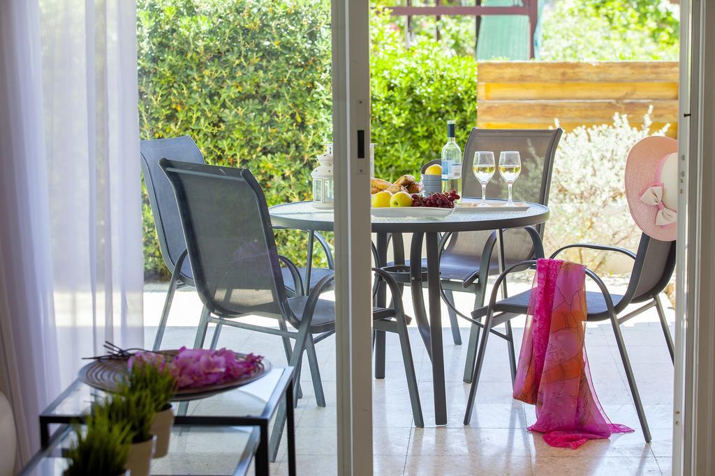 Larnaca Villa Marina Meneou ภายนอก รูปภาพ