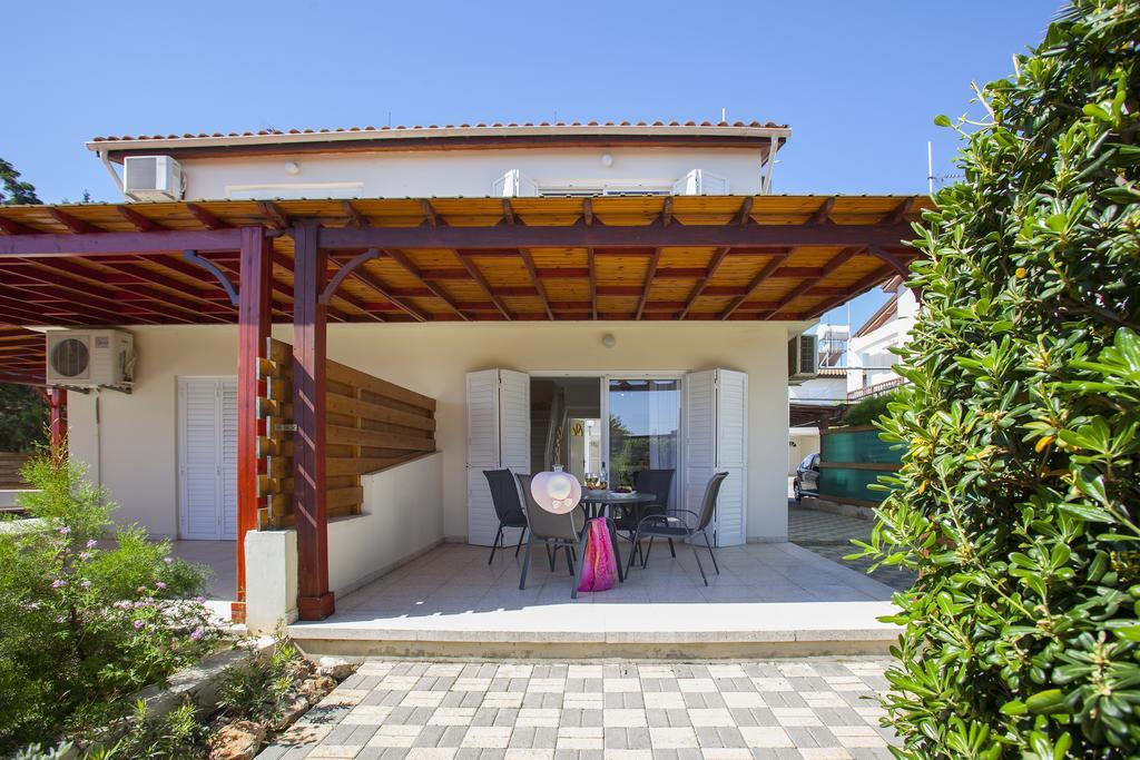 Larnaca Villa Marina Meneou ภายนอก รูปภาพ