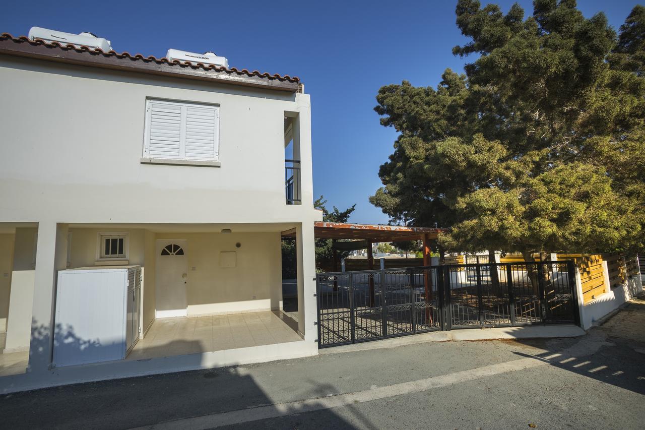 Larnaca Villa Marina Meneou ภายนอก รูปภาพ