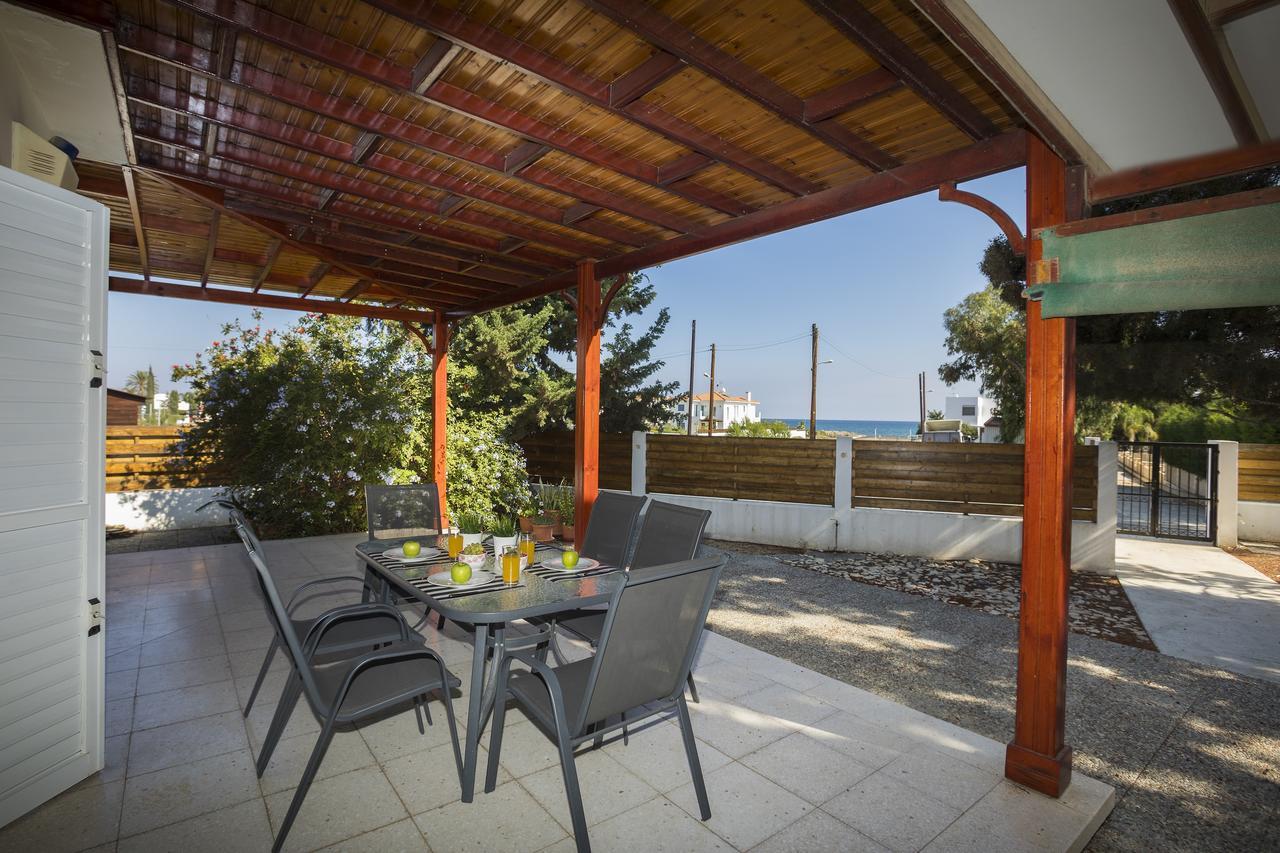 Larnaca Villa Marina Meneou ภายนอก รูปภาพ