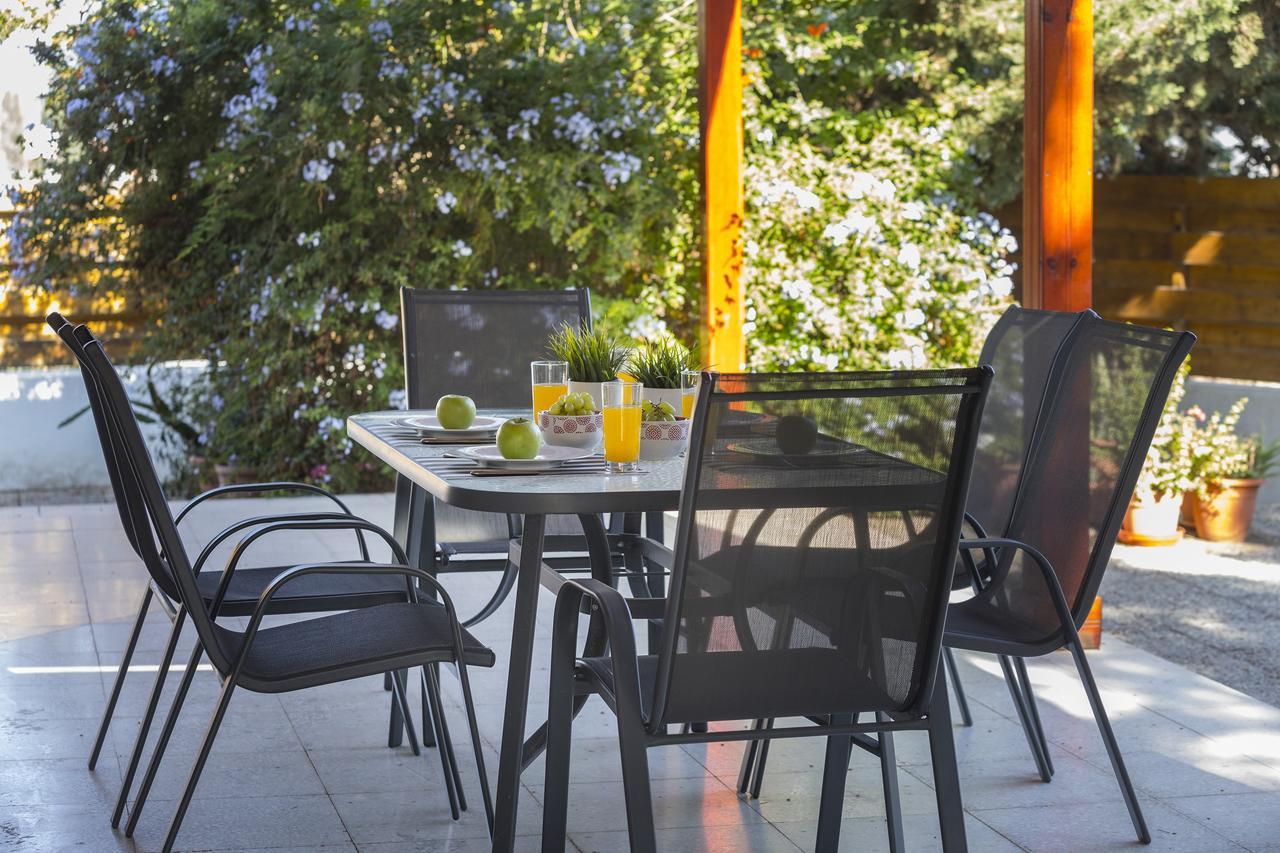 Larnaca Villa Marina Meneou ภายนอก รูปภาพ